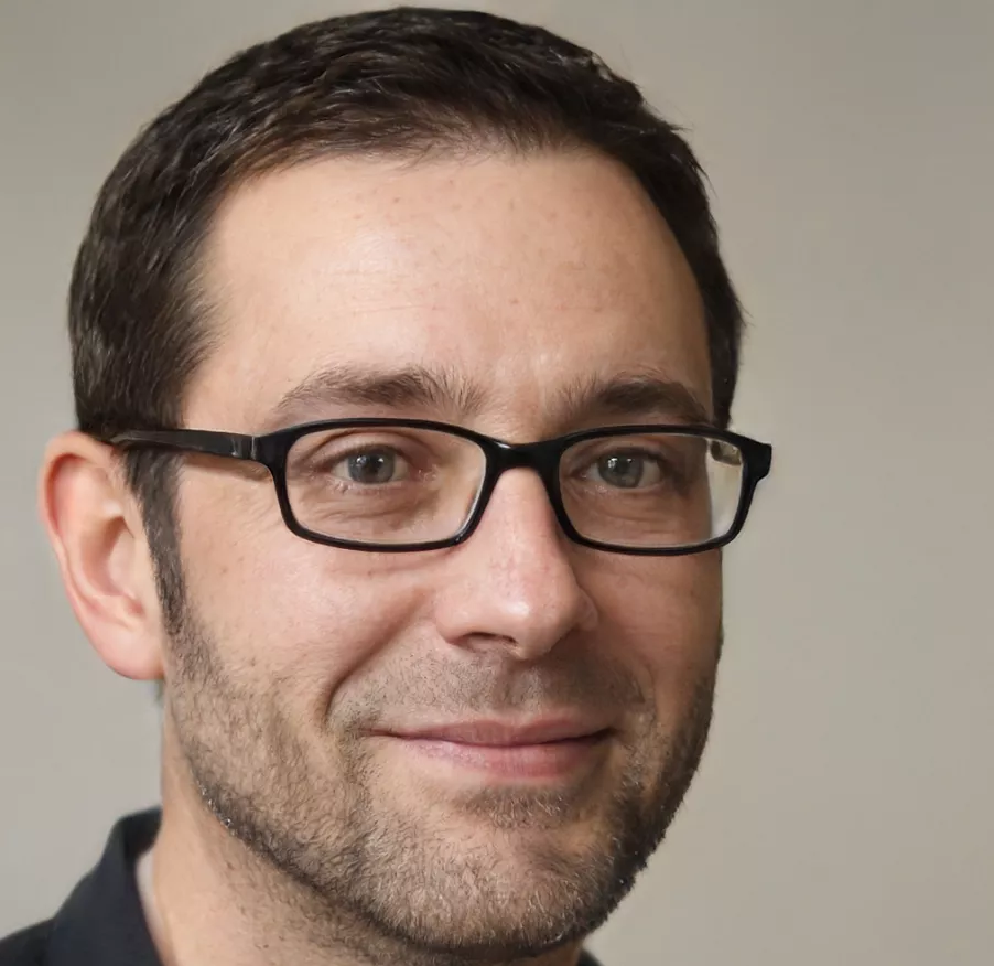 Professor Daniel Martinez